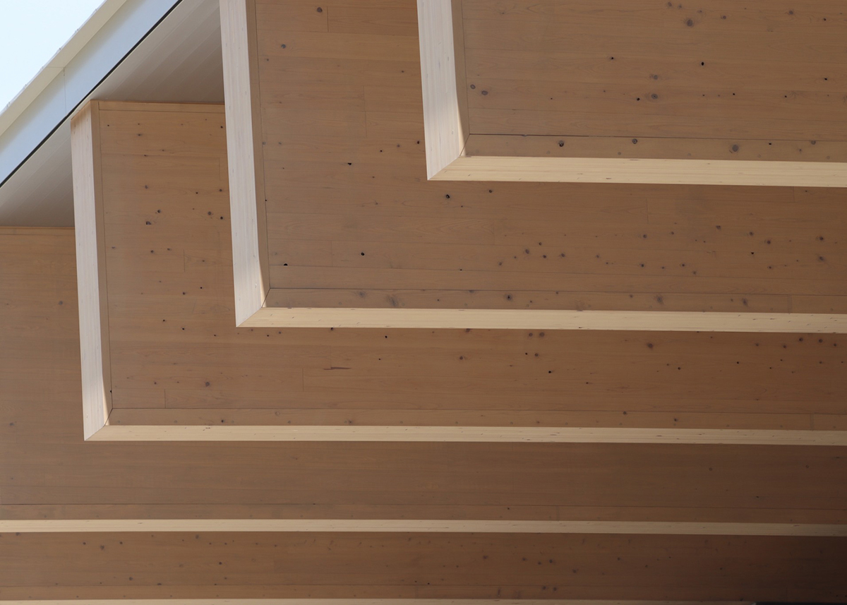 魚津市室内温水プール「とびUO！プール」