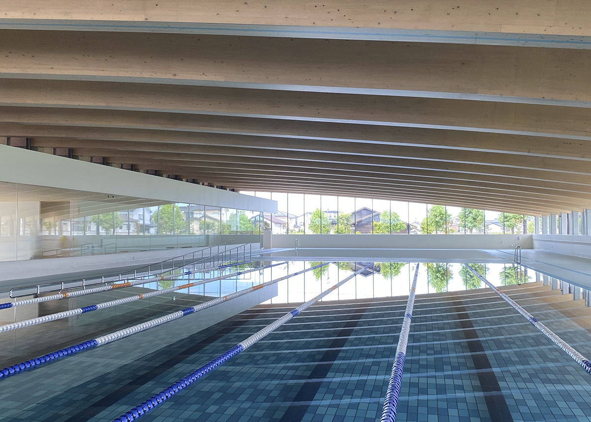 魚津市室内温水プール「とびUO！プール」